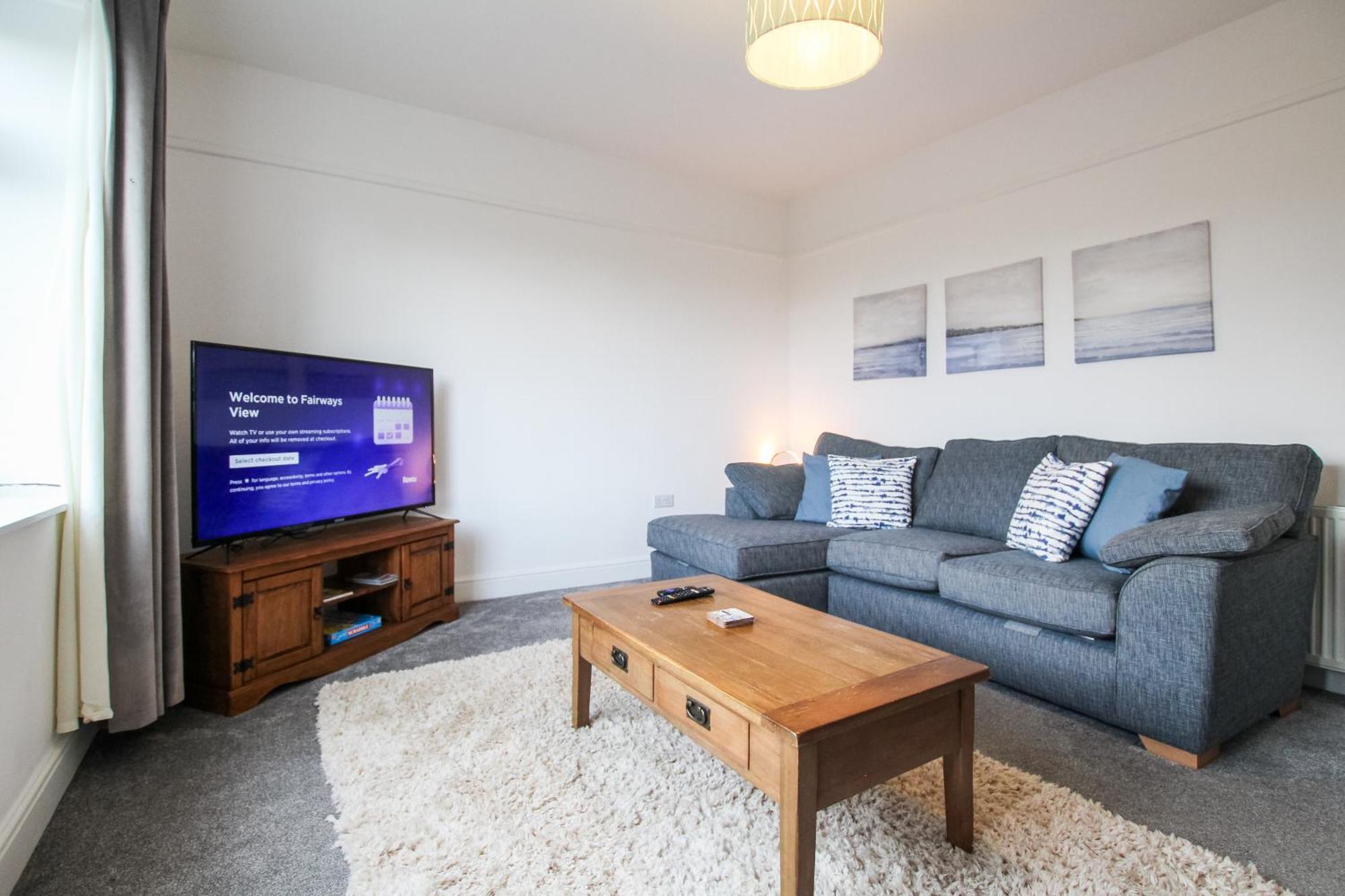 Fairways View - Spacious Apartment - Sleeps 6 - Lovely Views - By Rework Accommodation Хойлэйк Экстерьер фото