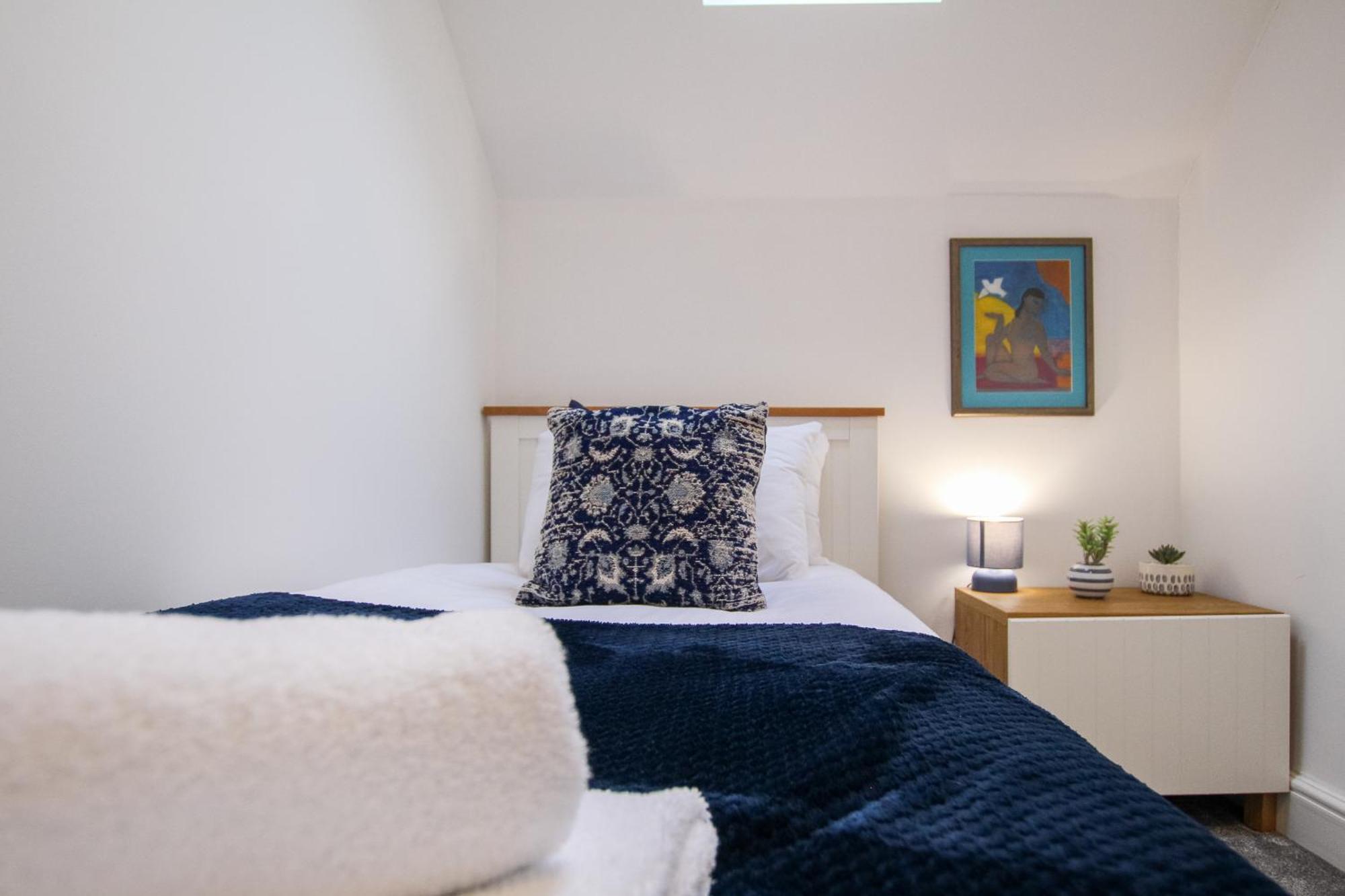 Fairways View - Spacious Apartment - Sleeps 6 - Lovely Views - By Rework Accommodation Хойлэйк Экстерьер фото
