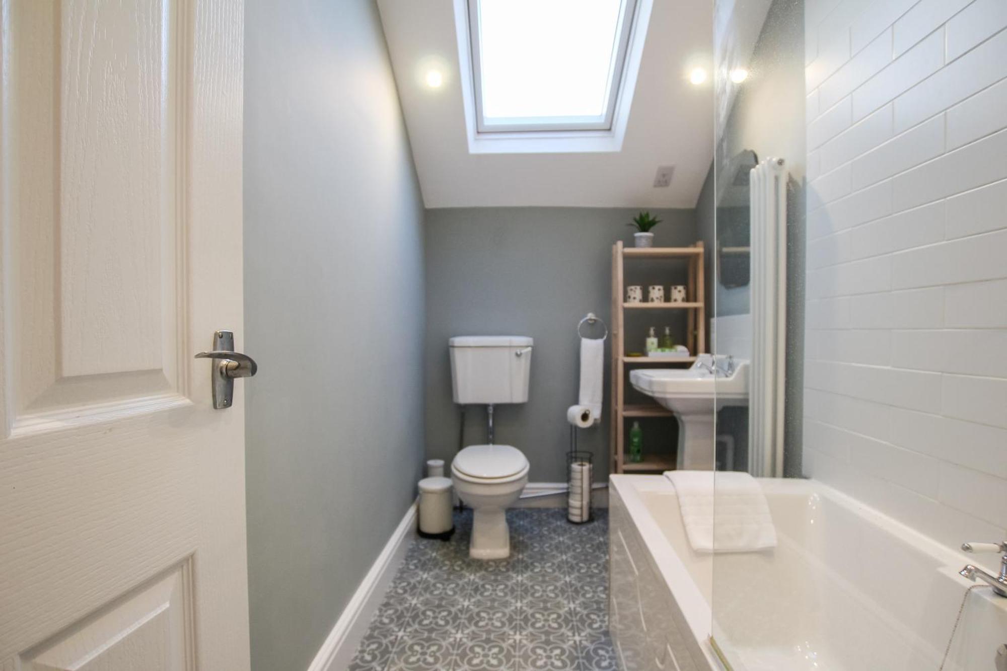 Fairways View - Spacious Apartment - Sleeps 6 - Lovely Views - By Rework Accommodation Хойлэйк Экстерьер фото